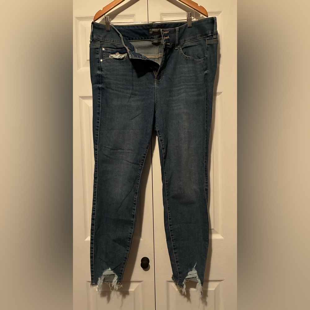 Torrid Distressed Jeggings